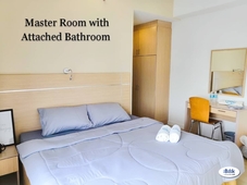 7 Mins Walk to LRT Chan Sow Lin Station. Master Room with Attached Bathroom at One-Stop, Pudu