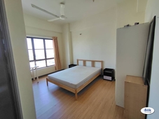 Air conditioned Master Room at Park 51 Residency, Petaling Jaya