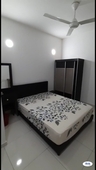 [All Included!!!] Master Room at Midfields 2 Condominium near Mid Valley City, Mytown, TBS