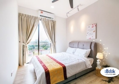 Available now ANNEX MASTER ROOM, MRT Connaught