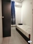 Best Accomodation!!! [7 Mins Walk to LRT] Newly Renovated with Air Con Single Room at M3 Residency, Taman Melati