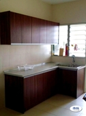 Corner Middle Room at PV12, Setapak, Windy & Bright, Close to Setapak Central, KLCC & Lake view, Prefer Chinese Only