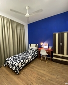Cosy Room with 1 month deposit ? & FREE UTILITIES ?at Paramount Utropolis @ Glenmarie, Shah Alam