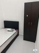 Discount rental Room in Bungalow (No Agent Fee) Tmn Bukit Indah Rm440 include utilities