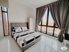 Evoke Residence - Fully Furnished Master Room at Taman Pauh Jaya
