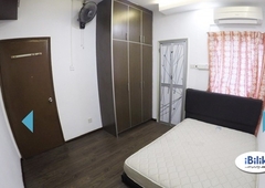 ?FREE ALL UTILITIES? Middle Room @ USJ 1 Landed House