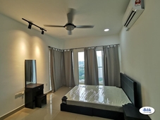Fully Furnish Large Room with Balcony at Metropolitan Square, Damansara Perdana