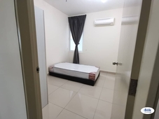 ?[Fully furnished + Near LRT Ara Damansara?] Medium Room at Pacific Place, Ara Damansara ?