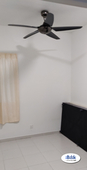 I-Santorini Single Room for rent (new condition)