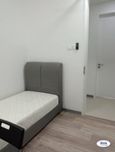 (Include Utilities & WIFI ) Fully Furnished Single Room at United Point Residence, Kepong