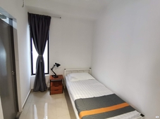 LAST UNIT!!! 1r1b RM400 Fully furnished single room, Seri Kembangan