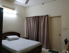 Master Room at Alpine Village Apartment, Tambun