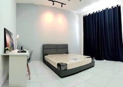 Master Room at Bukit Indah [Own Toilet, No Agent & Agreement Fee]