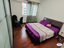 Master Room at Green Avenue, Bukit Jalil