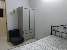 Master Room at Mentari Court 2, Bandar Sunway