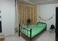 Master Room at PU8, Bandar Puchong Utama