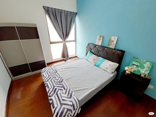 Master Room at The Andes@Jalan Puchong MAS. Queen size mattress. Include Electricity, Water and WIFI. Car Park available.