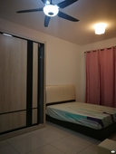 Master Room at Woodsbury Suites, Butterworth