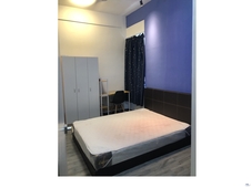 Middle Designed Queen Size Bedroom With Aircond at DSands Residence, Old Klang Road Free 1st Month Rental for 1 year contract.