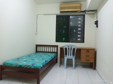 Middle Room at Chinwoo Court, Pudu