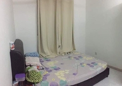 Middle Room at Jelutong, Penang