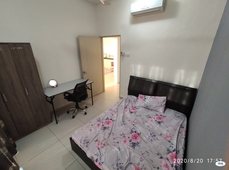 Middle Room at Serin Residency, Cyberjaya