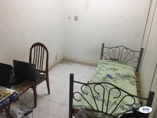 Middle Room at Taman Desa Pesona Apartment , Petaling Jaya