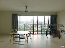 Middle Room at Zefer Hill Residence, Bandar Puchong Jaya