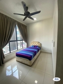 Middle Room for Rent at Lakepark Residence, Selayang