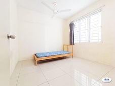 ???? Middle room for rent at PV16 Condo - Partially Furnish With Air Air cond - Setapak KL ????