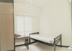 Middle Room With Aircon at Cova Villa, Kota Damansara