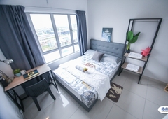 [NEAR MRT]Middle Room at Casa Residenza, Kota Damansara