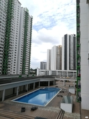OUG Parklane Middle Room RM600 (Included all Utilities) - Immediate Move In