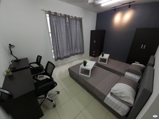 Premium and Affordable Middle Room at Platinum Lake PV12, Setapak