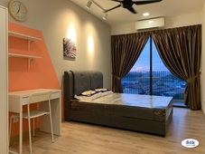 Premium Middle Room at Kota Damansara, Petaling Jaya