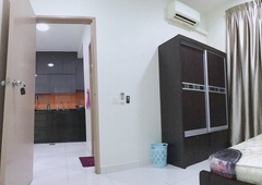 [Private Bathroom] Medium Room in Bukit Indah, Include Utilities & Unifi.