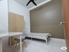 Private Middle Room FULL Furnished 300mbps WiFi Inclusive Utility Bandar Utama
