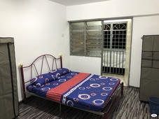 (Ready) Master Room at Miharja Apartment, Door Step to Taman Maluri LRT & MRT or Sunway Medical & Velocity