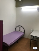 [RM1 FOR 2nd Month] Middle Room at SS15, Subang Jaya
