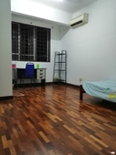 Secured, Gated Internet AirCond Single Room Puchong