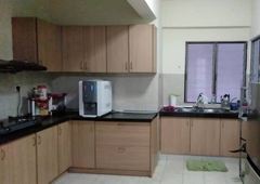 Sentul Jalan Ipoh KL Middle room near KLPAC KTM and public buses, short distance from LRT