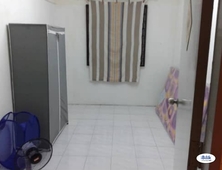 Single Room at Lestari Apartment, Damansara Damai