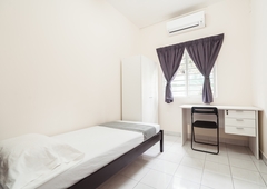 Single Room For Rent at Damansara Heights, Kuala Lumpur