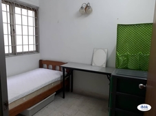 Small Room at Sea Park, PJ Near LRT Taman Paramount, Near SS2