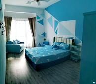 Super Spacious Master Room with Attached Bathroom at DSands Residence, Old Klang Road
