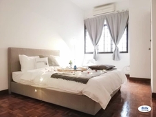 [?Worth Value] Spacious Designer Cozy Queen Bedroom, Bandar Utama, Petaling Jaya