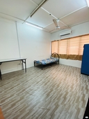 Zero Deposit~Middle Room at Section 14, PJ Near LRT Station , BAC College , Digital Mall