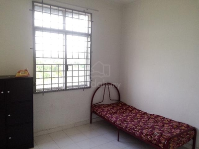 Affordable ROOM Fully Furnish House. Taman Cheng Ria. Fast Act Now!!!