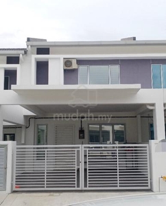 FOR RENT!
2-Storey Terrace link house (4R+ 3BR) @ Tiara Sendayan, Labu