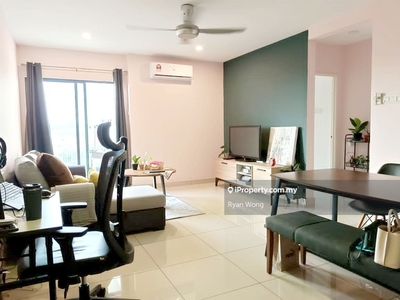 Maisson Ara Damansara 2 rooms available for sale